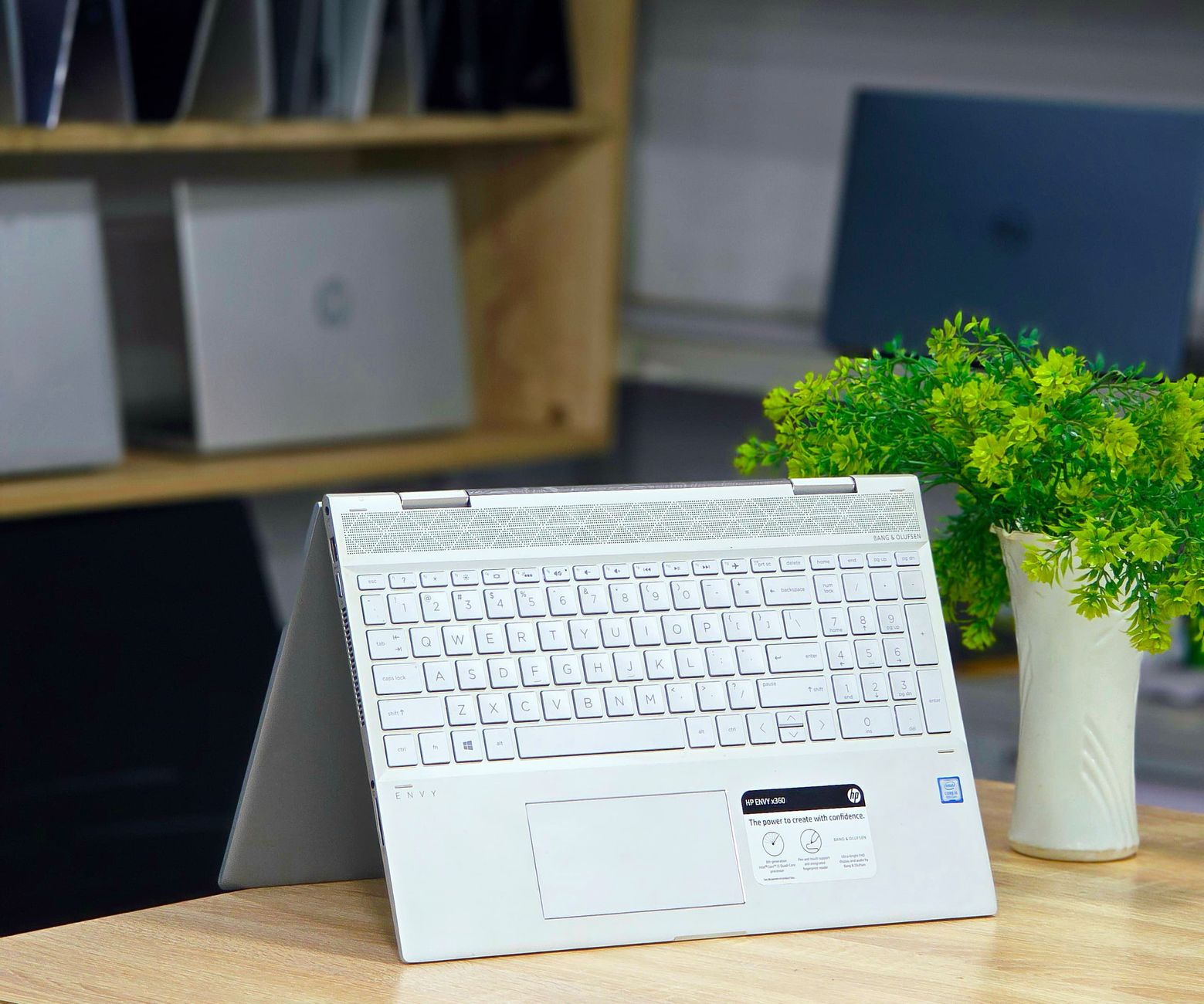 MSI Prestige N16 Flip: The Best Smart Laptop for AI Tasks